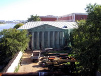 �������